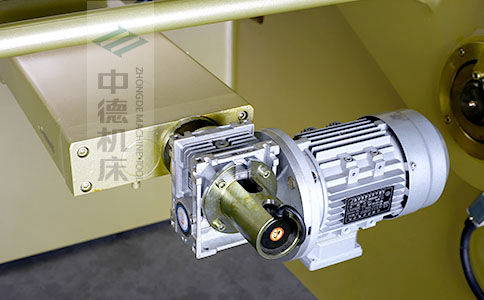 ZDS-640后檔料減速電機(jī)，質(zhì)量好，模擬運算定位速度快.jpg